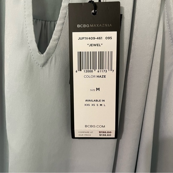 BCBG Max Azria NWT Light Blue Bejeweled Razorback Top Size Medium - Picture 4 of 8